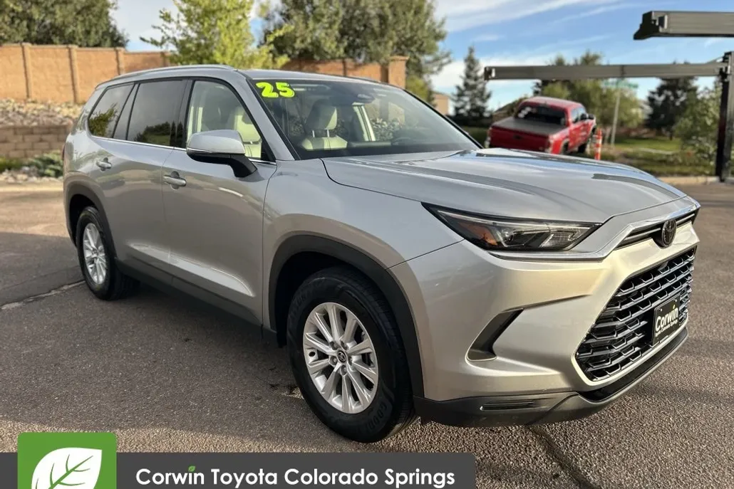2025 Toyota Grand Highlander XLE photo 1