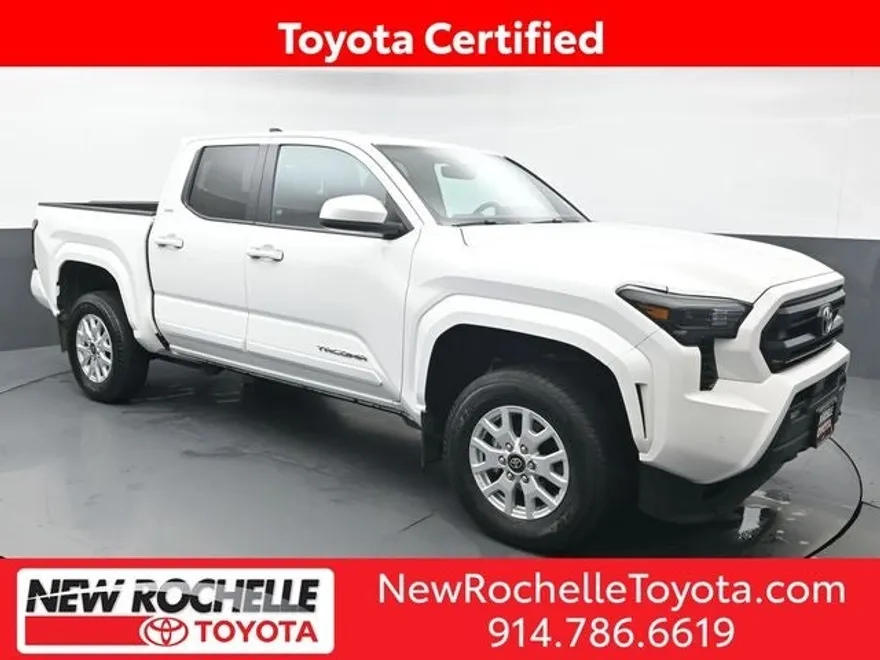 2024 Toyota Tacoma SR5 photo 1