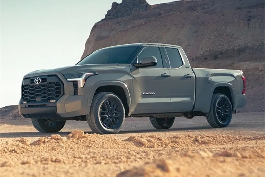 2023 Toyota Tundra SR5 photo 1