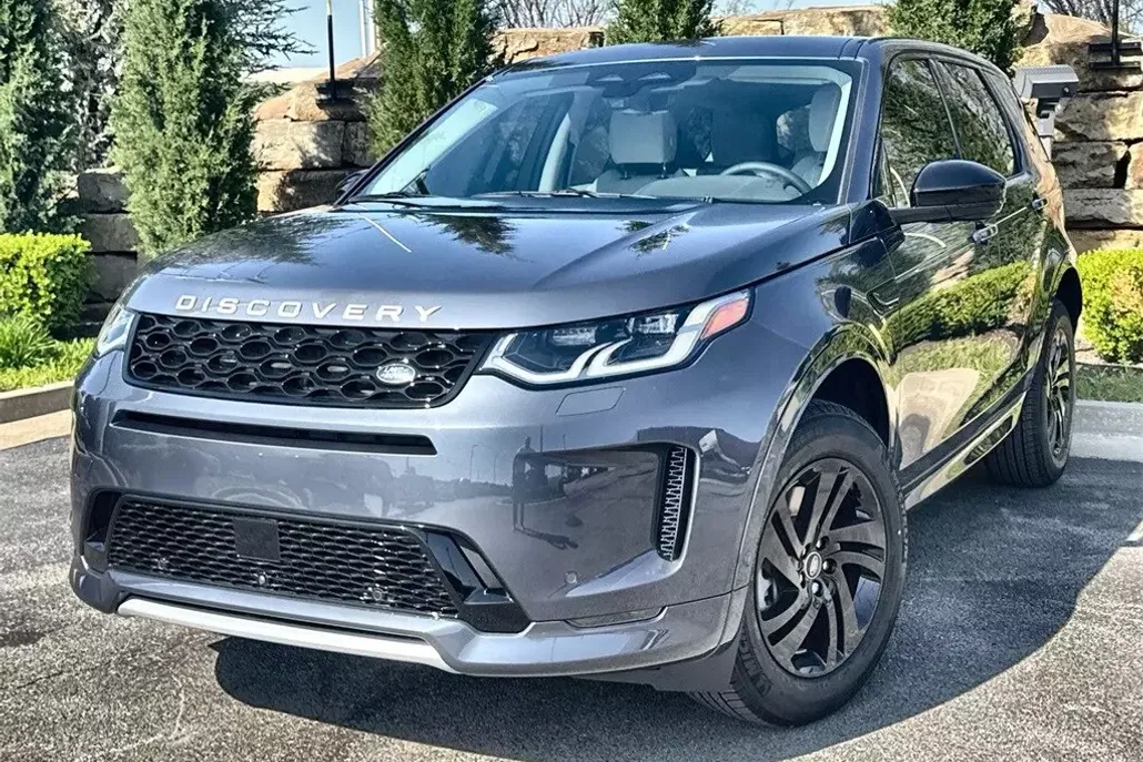 2025 Land Rover Discovery Sport S photo 1
