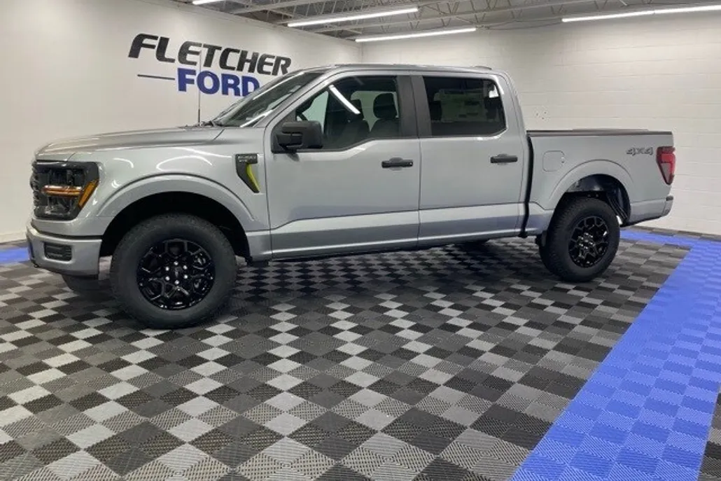 2025 Ford F-150 STX photo 1