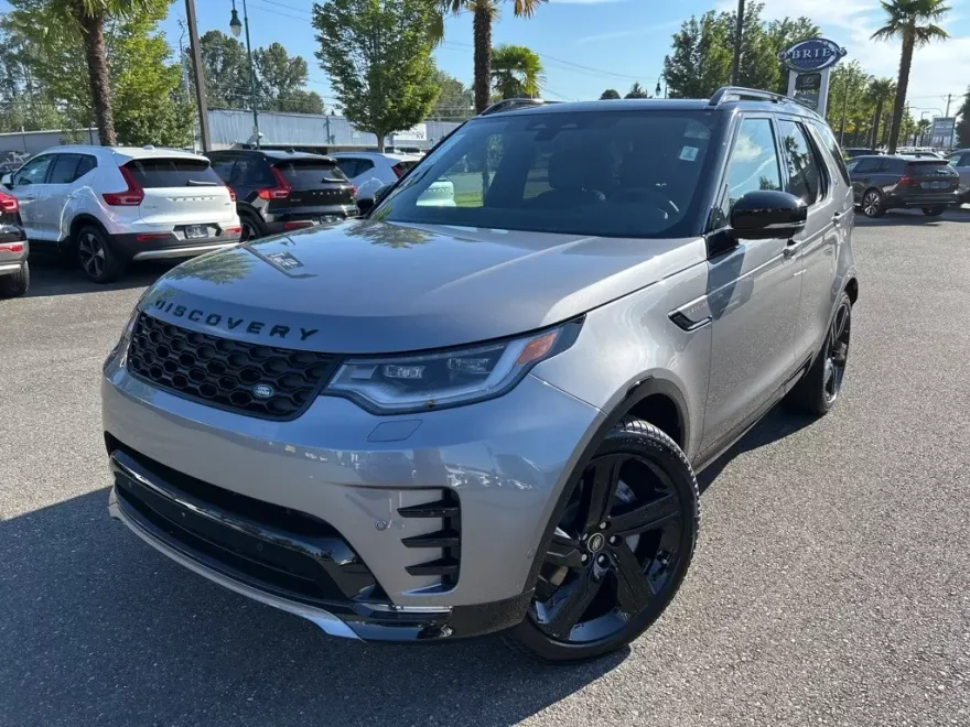 2025 Land Rover Discovery SE photo 1