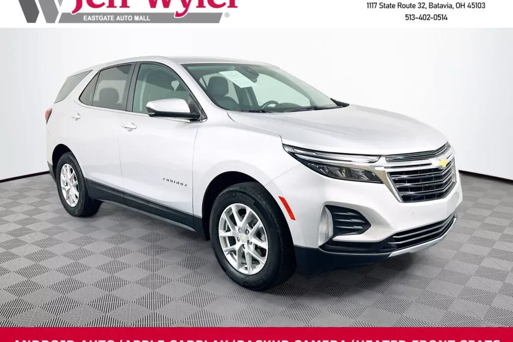 2022 Chevrolet Equinox LT photo 1