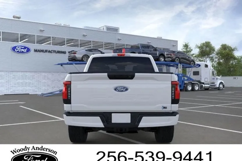 2025 Ford F-150 Lightning XLT photo 1