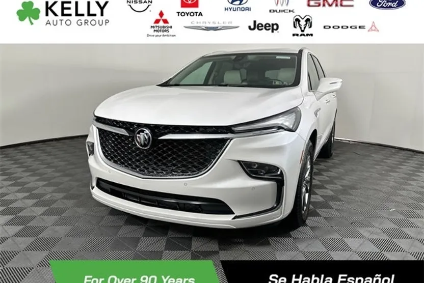 2022 Buick Enclave Avenir photo 1