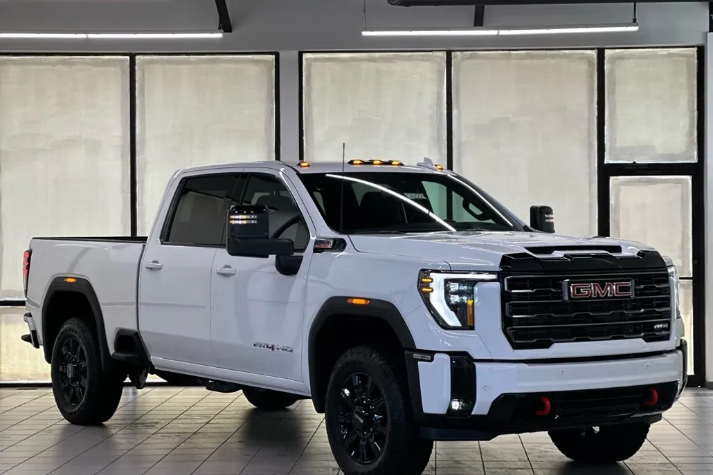 2026 Gmc Sierra 2500 HD AT4 photo 1