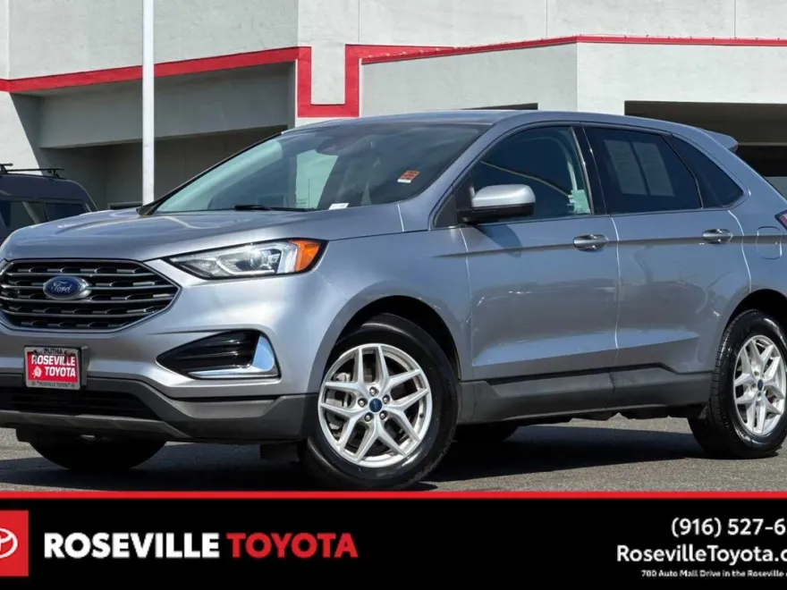 2022 Ford Edge SEL photo 1