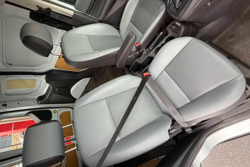 2017 Ford Transit Connect XL photo 1