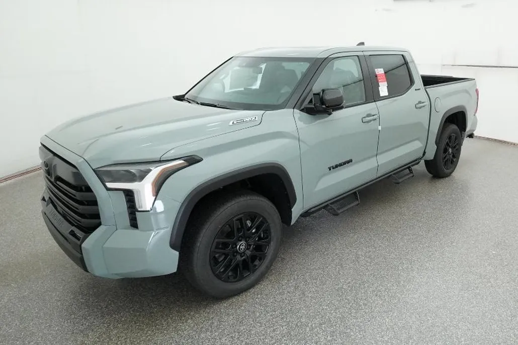 2026 Toyota Tundra Limited CrewMax photo 1