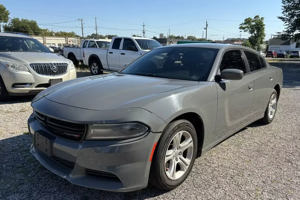 2019 Dodge Charger SXT photo 1