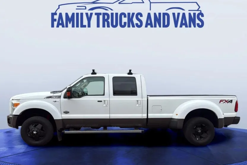 2015 Ford F-350 King Ranch photo 1