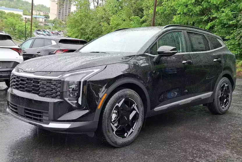 2026 Kia Sportage EX photo 1