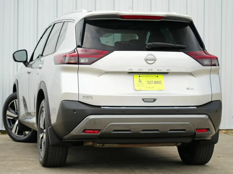 2023 Nissan Rogue SL photo 1