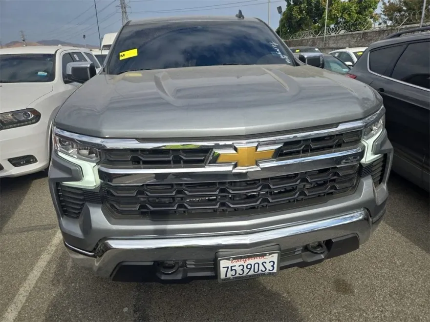 2023 Chevrolet Silverado 1500 LT photo 1