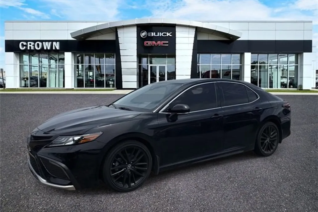 2022 Toyota Camry XSE photo 1