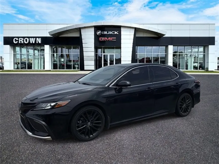 2022 Toyota Camry XSE photo 1