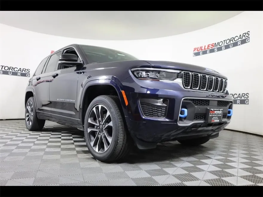 2024 Jeep Cherokee Overland 4xe photo 1