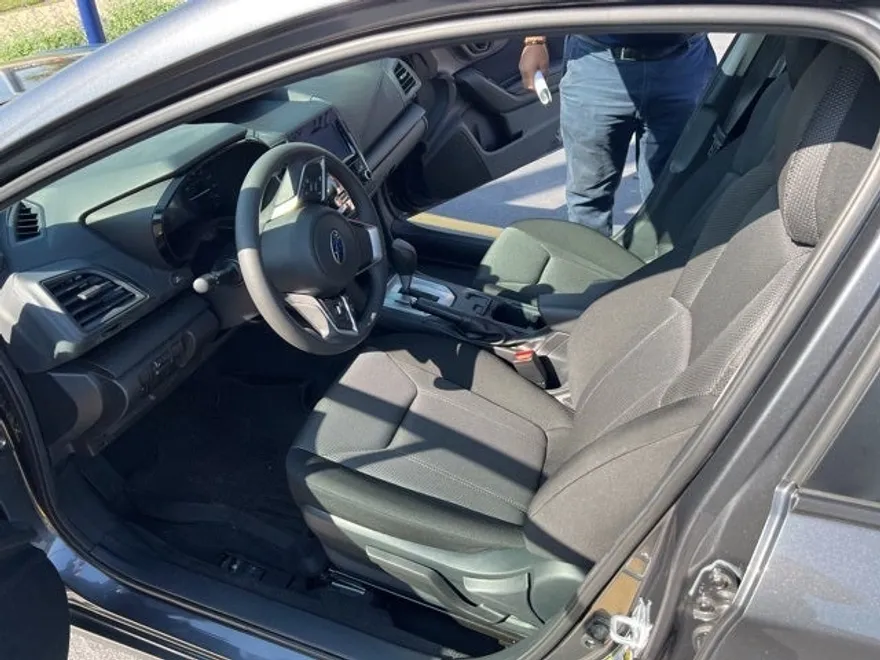 2021 Subaru Impreza Base photo 1