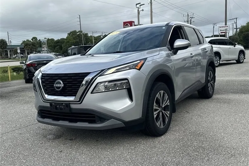 2023 Nissan Rogue SV photo 1