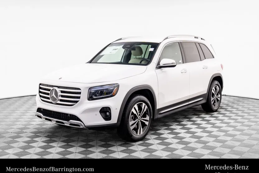 2025 Mercedes Benz GLB 250 4MATIC photo 1