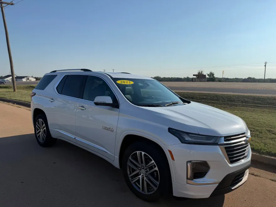 2023 Chevrolet Traverse High Country photo 1