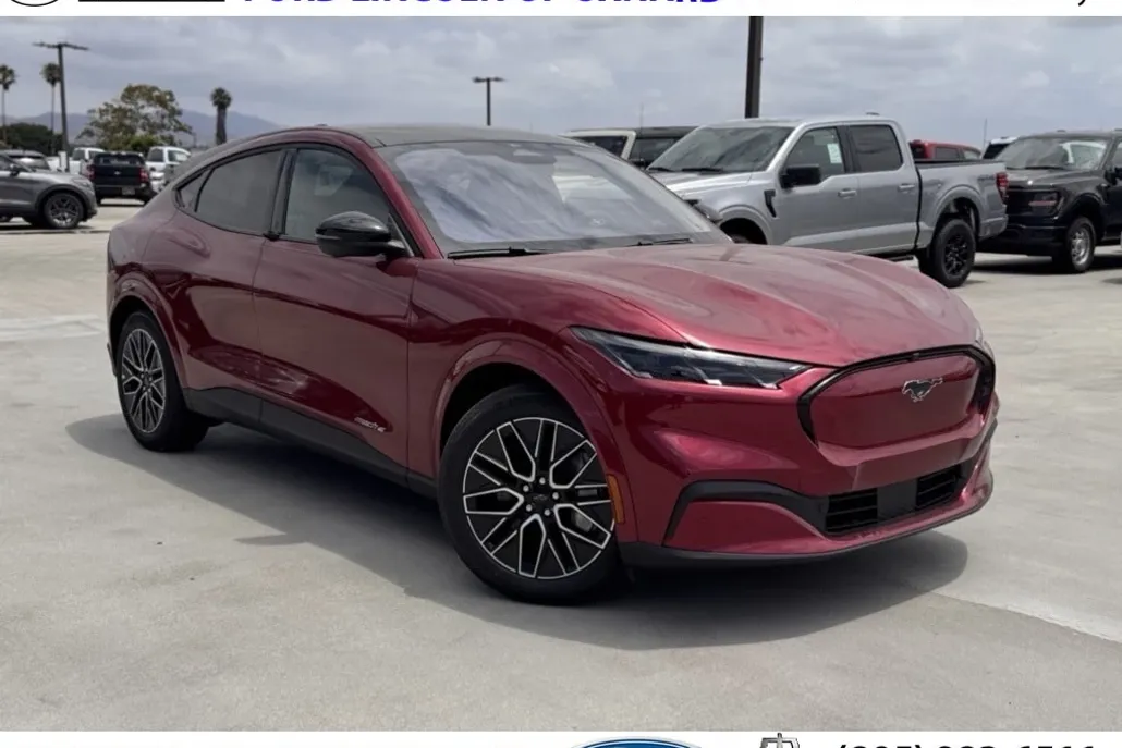 2025 Ford Mustang Mach-E Premium photo 1