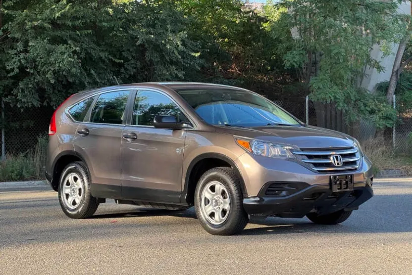 2014 Honda CR-V LX photo 1