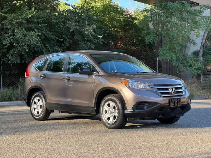 2014 Honda CR-V LX photo 1