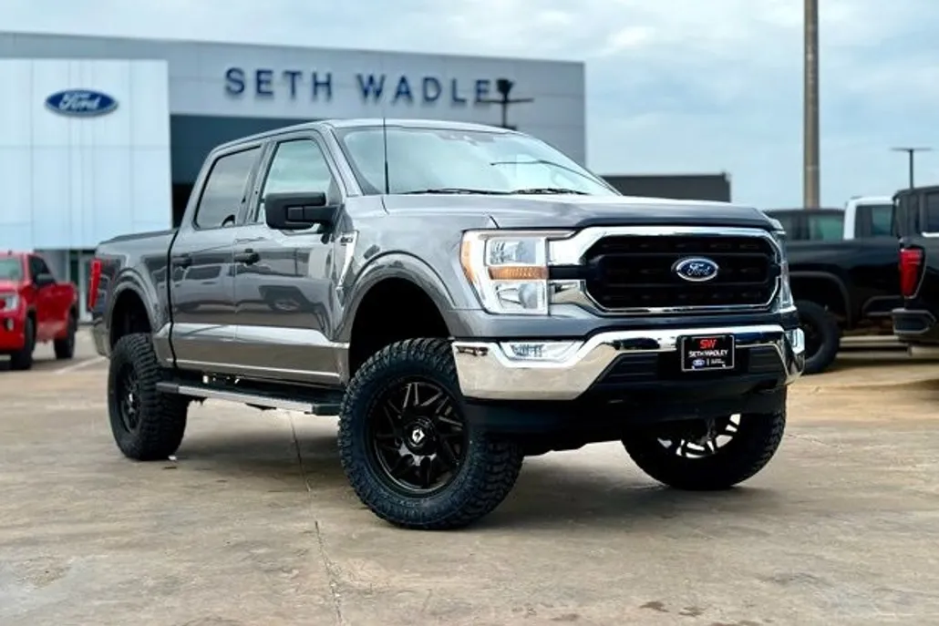 2021 Ford F-150 XLT photo 1