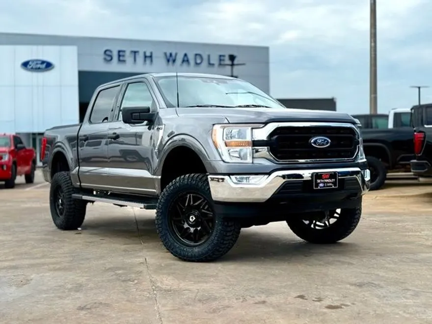 2021 Ford F-150 XLT photo 1