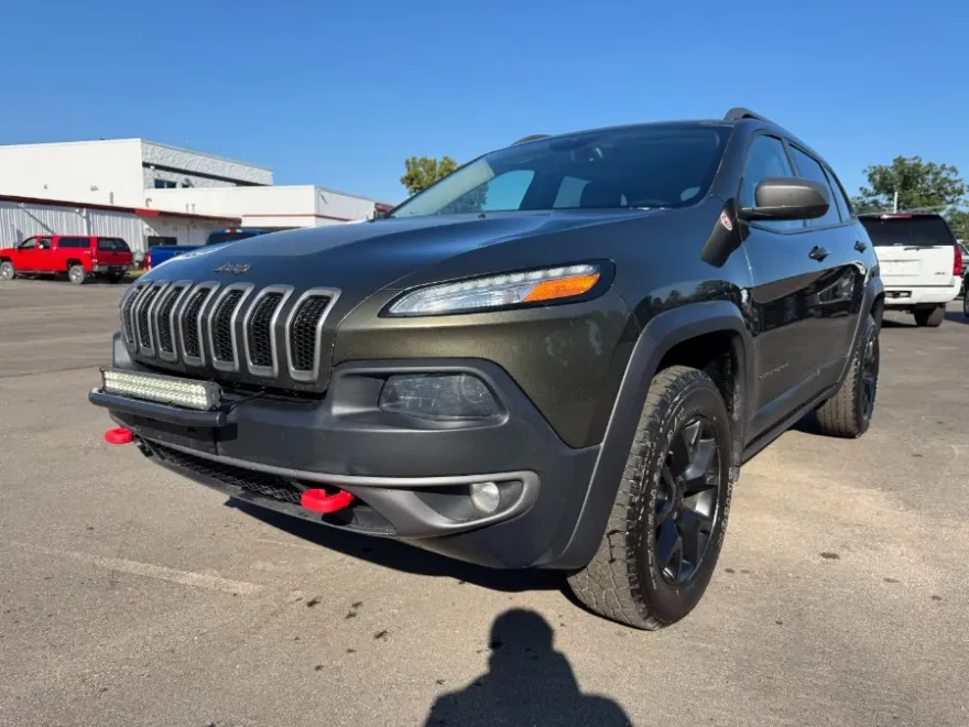 2015 Jeep Cherokee Trailhawk photo 1