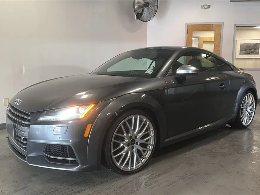 2017 Audi TTS Coupe photo 1