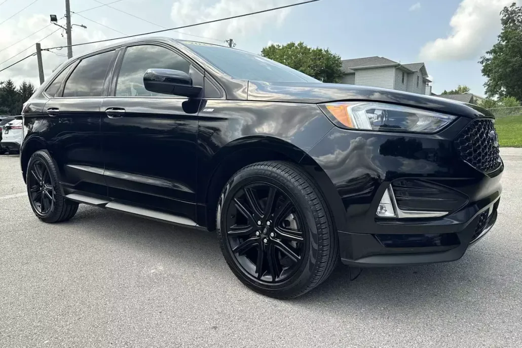 2024 Ford Edge ST-Line photo 1