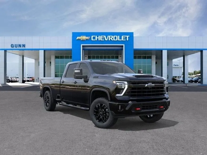 2026 Chevrolet Silverado LT photo 1