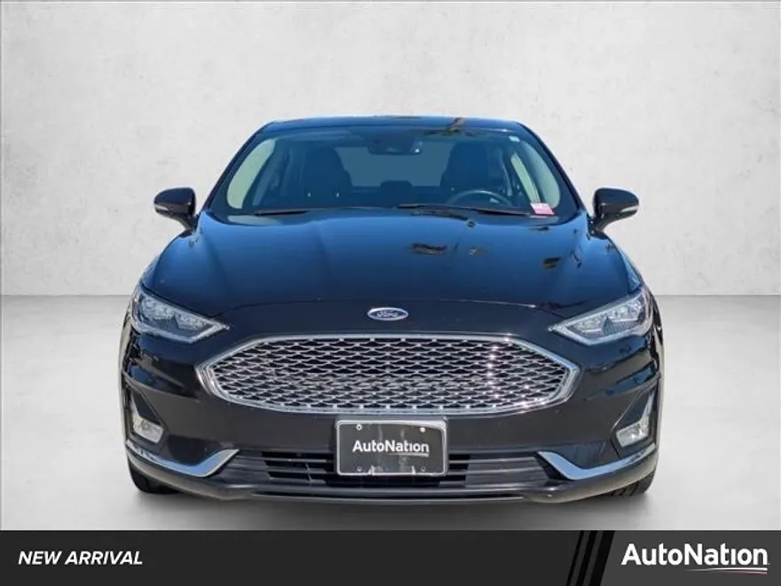 2019 Ford Fusion Hybrid Titanium photo 1