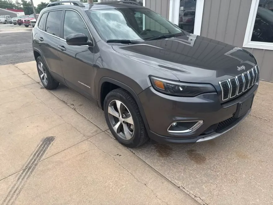 2022 Jeep Cherokee Limited photo 1