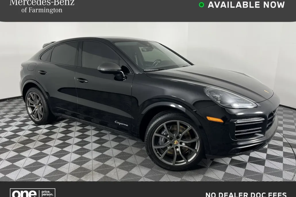 2022 Porsche Cayenne Coupe photo 1