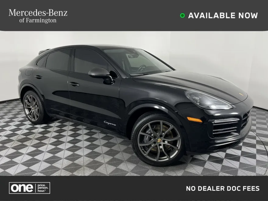 2022 Porsche Cayenne Coupe photo 1
