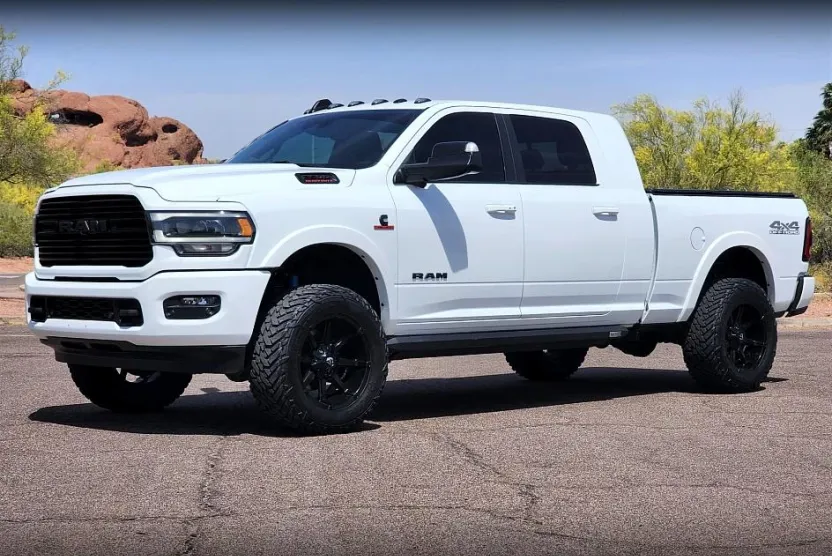 2020 Ram 2500 Laramie photo 1