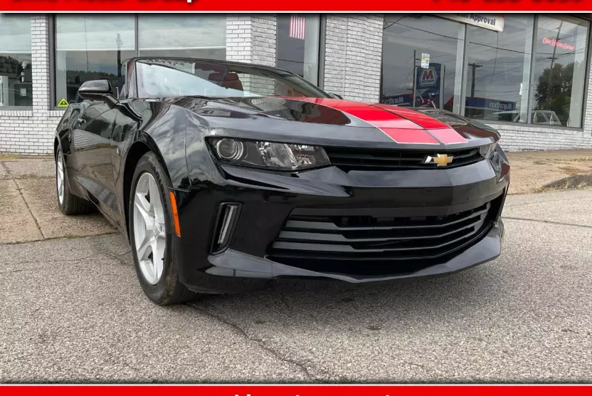 2016 Chevrolet Camaro 1LT photo 1