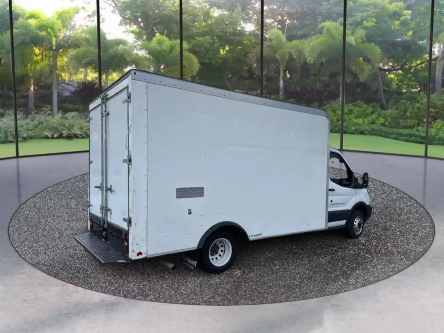 2019 Ford Transit Cutaway Van photo 1