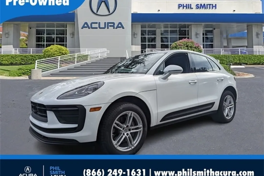 2024 Porsche Macan Base photo 1