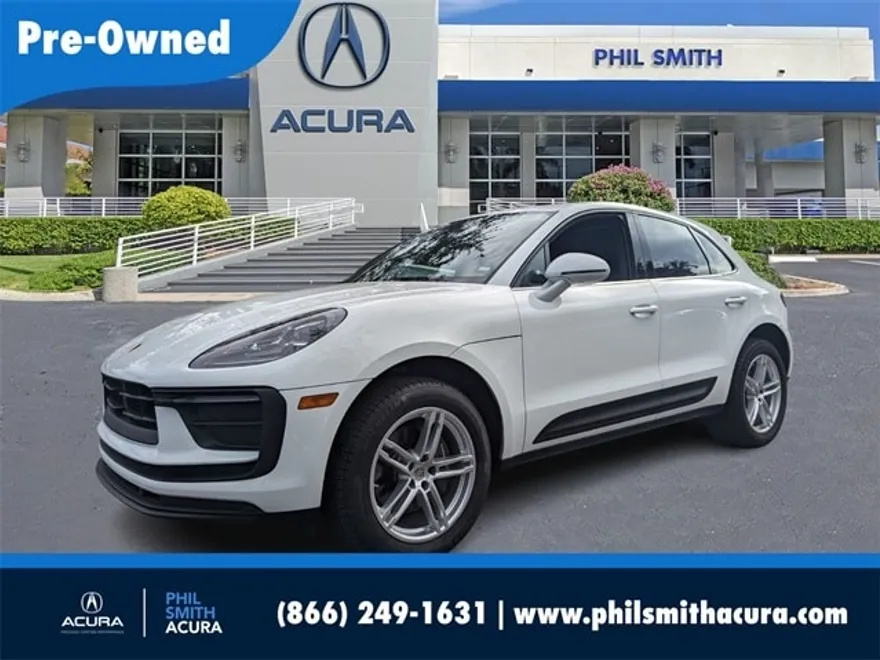 2024 Porsche Macan Base photo 1