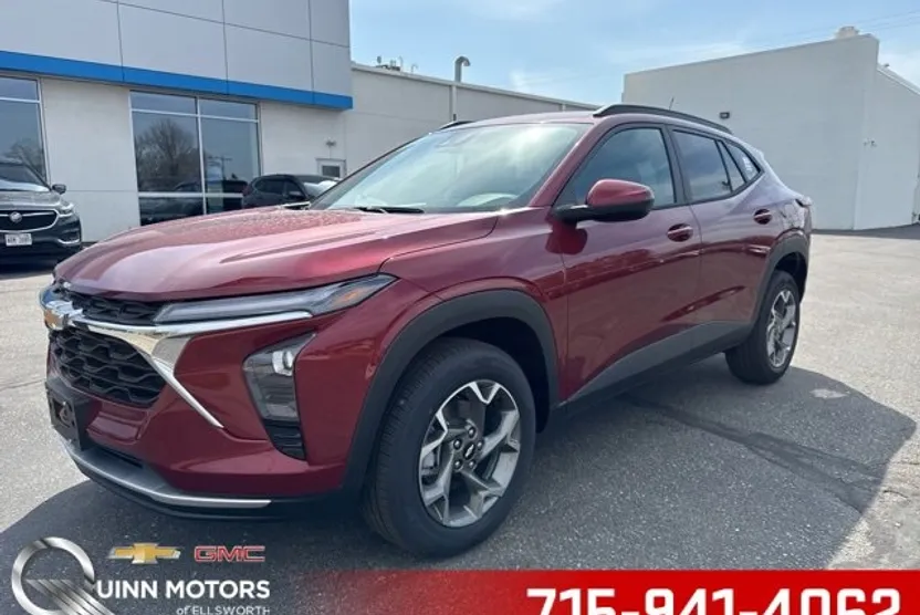 2025 Chevrolet Trax LT photo 1