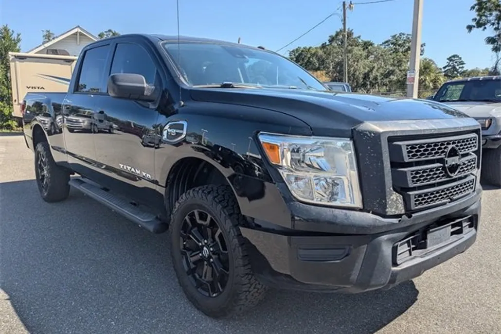 2021 Nissan Titan S photo 1