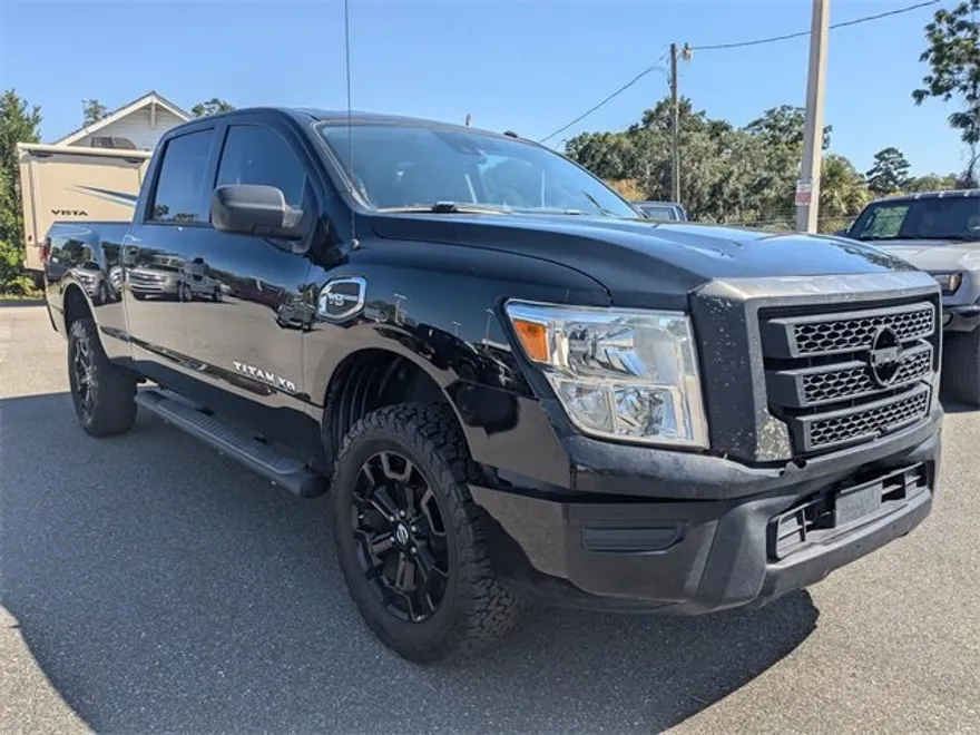 2021 Nissan Titan S photo 1