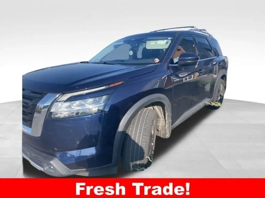2022 Nissan Pathfinder SL photo 1
