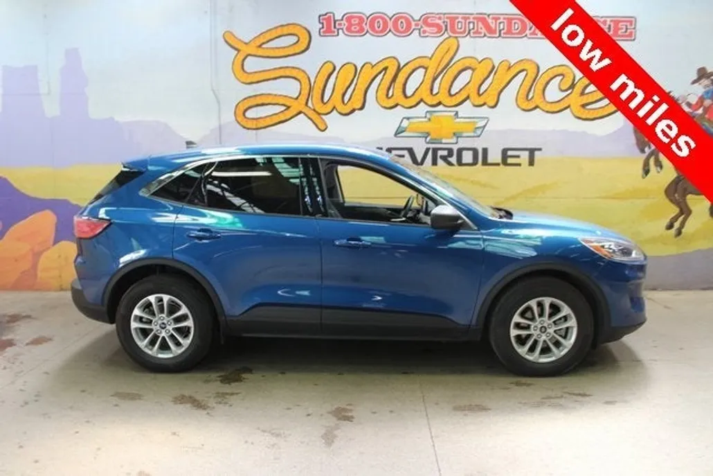 2022 Ford Escape SE Hybrid photo 1