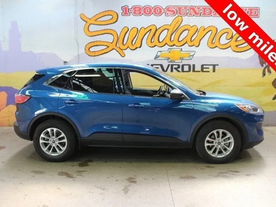 2022 Ford Escape SE Hybrid photo 1