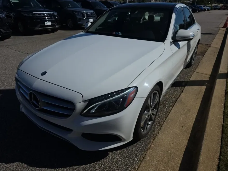 2015 Mercedes Benz C 300 photo 1
